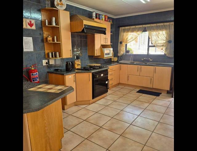 BUSINESS FOR SALE IN WONDERBOOM